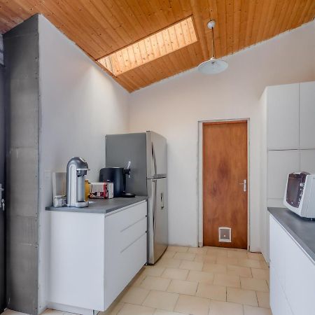 Maison Blanche Piscine Et Petit Dejeuner Châtellerault Екстериор снимка