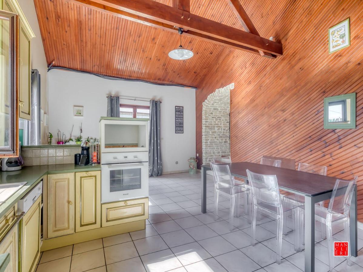 Maison Blanche Piscine Et Petit Dejeuner Châtellerault Екстериор снимка